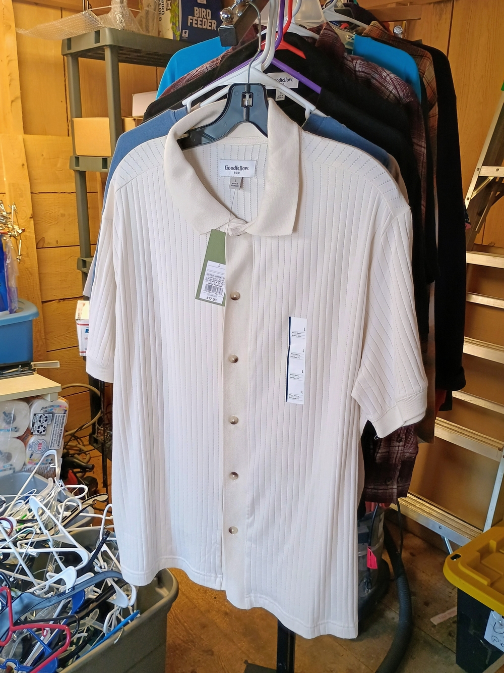 Goodfellow & Co Men's Cream Short-Sleeve Bin 28